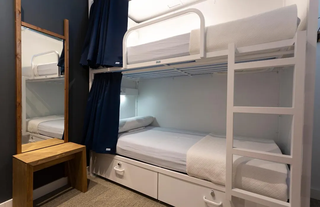 Malaga Stop Hostel Ab-1